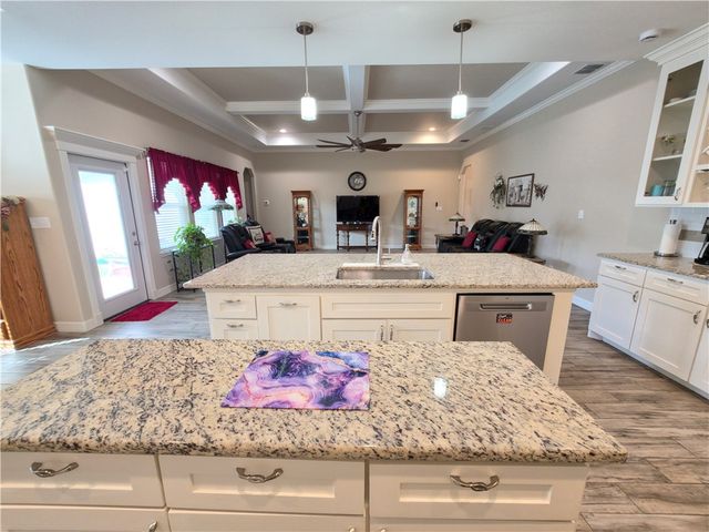 3901 Pennine Way, Corpus Christi, TX 78414