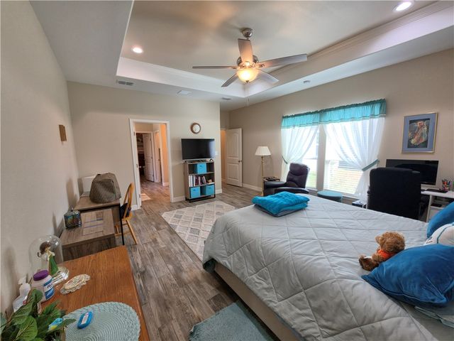 3901 Pennine Way, Corpus Christi, TX 78414