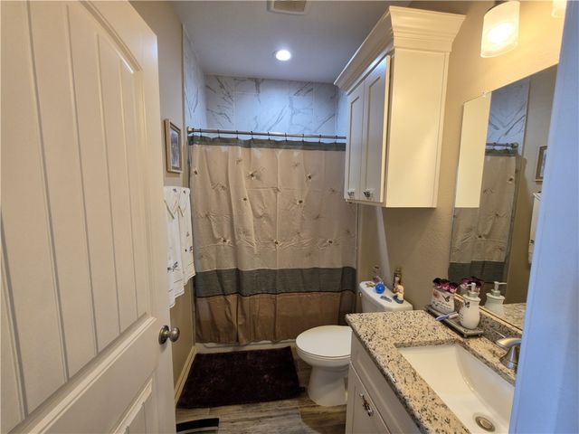 3901 Pennine Way, Corpus Christi, TX 78414