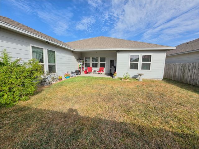 3901 Pennine Way, Corpus Christi, TX 78414