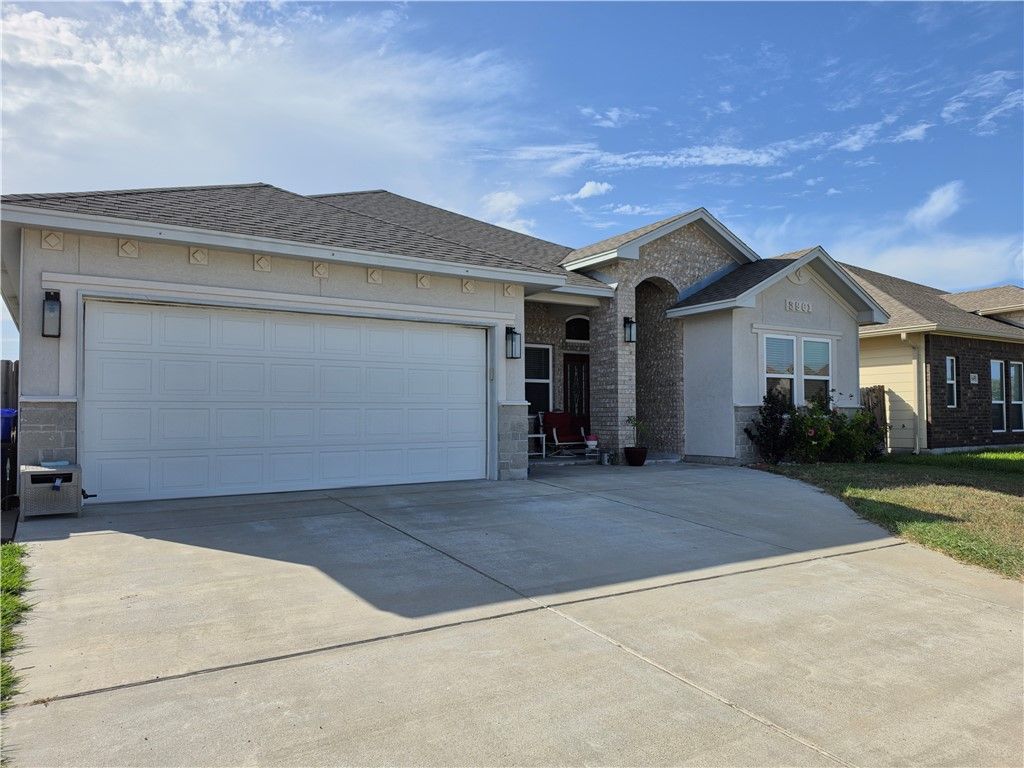 3901 Pennine Way, Corpus Christi, TX 78414 — photo 2