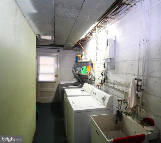 8208 ROCKWELL AVE, Philadelphia, PA 19111