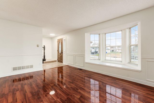 3293 Lone Spruce Road, Columbus, OH 43219