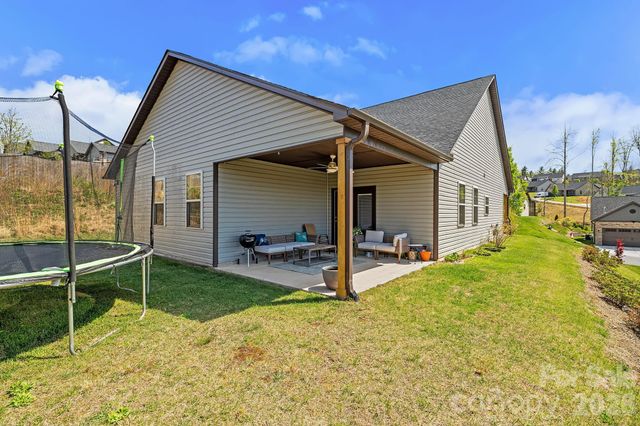 233 Water Leaf Drive, Weaverville, NC 28787
