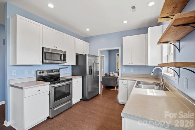 233 Water Leaf Drive, Weaverville, NC 28787