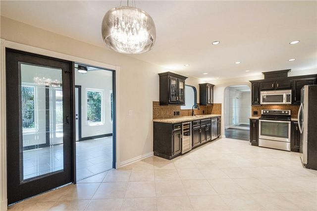 3215 Sesbania DR, Austin, TX 78748