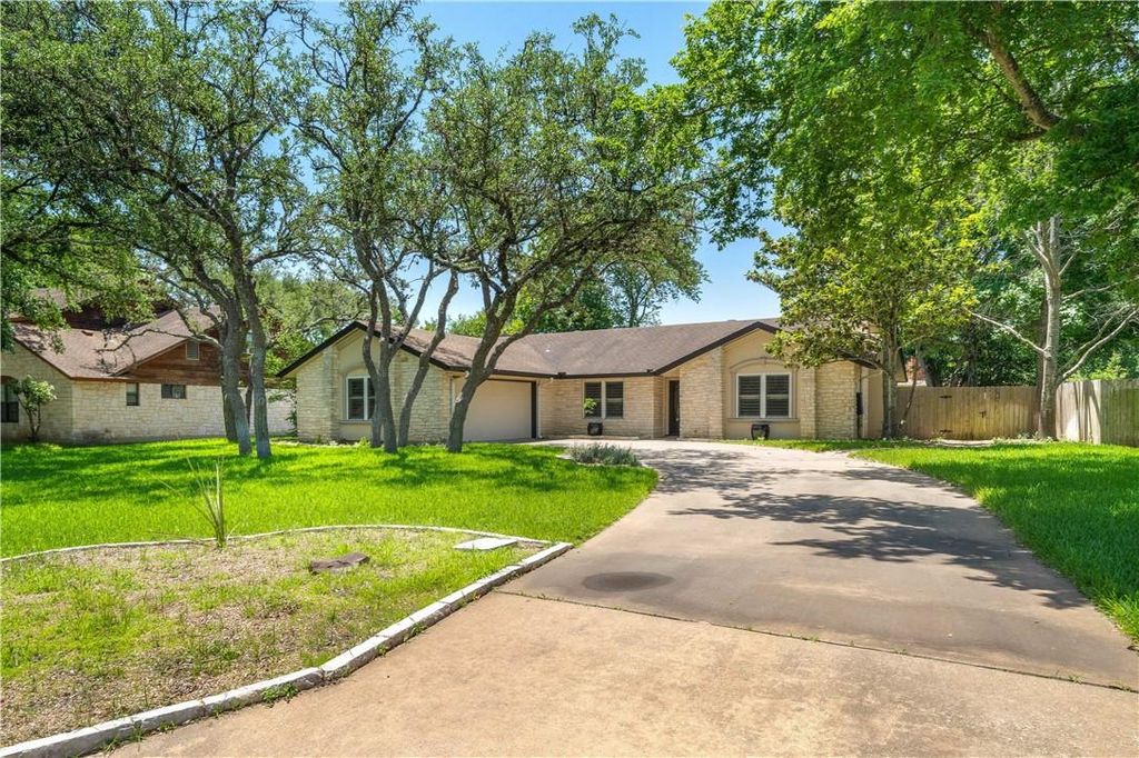 3215 Sesbania DR, Austin, TX 78748