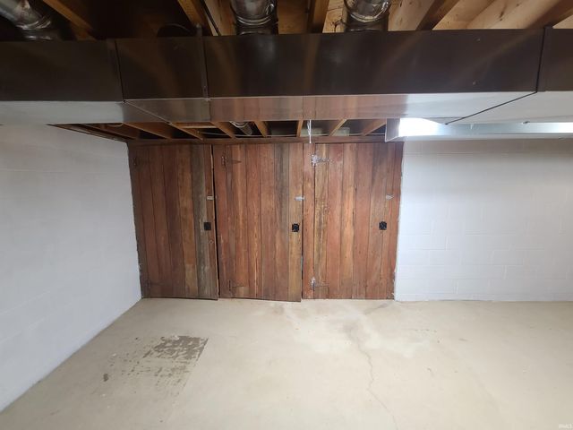 64548 Thorn Road, North Liberty, IN 46554