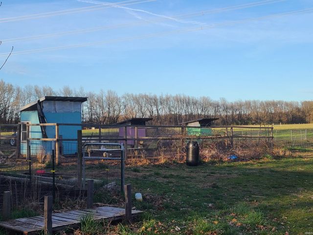 64548 Thorn Road, North Liberty, IN 46554