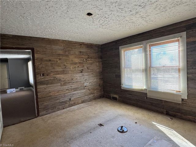 187 Cox Avenue, Linwood, NC 27299