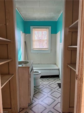 187 Cox Avenue, Linwood, NC 27299