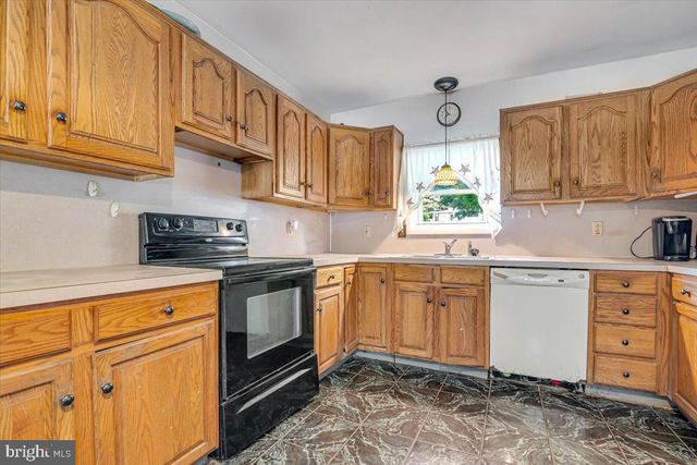 45 W VERNON ST, Summit Hill, PA 18250