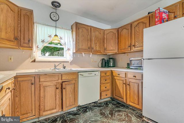 45 W VERNON ST, Summit Hill, PA 18250