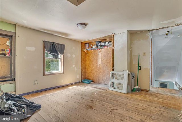 45 W VERNON ST, Summit Hill, PA 18250