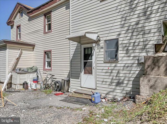 45 W VERNON ST, Summit Hill, PA 18250