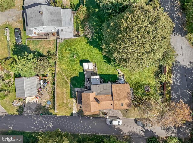 45 W VERNON ST, Summit Hill, PA 18250