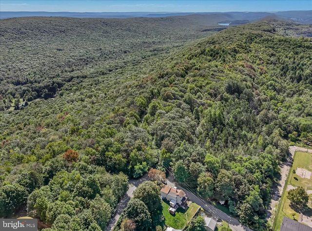 45 W VERNON ST, Summit Hill, PA 18250