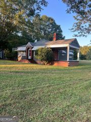 60 N East Main Street, Hampton, GA 30228