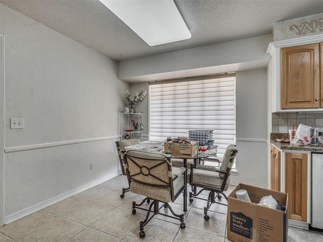 6301 Sunnybridge Court, Oklahoma City, OK 73132