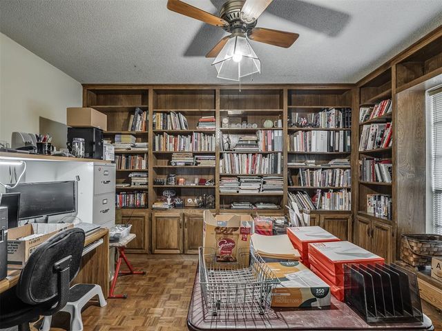 6301 Sunnybridge Court, Oklahoma City, OK 73132