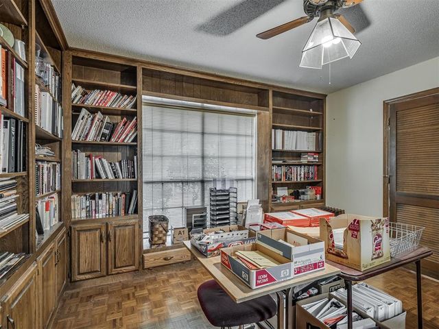 6301 Sunnybridge Court, Oklahoma City, OK 73132