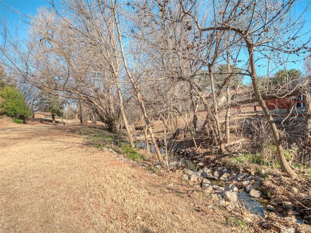 6301 Sunnybridge Court, Oklahoma City, OK 73132