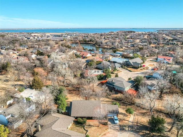 6301 Sunnybridge Court, Oklahoma City, OK 73132