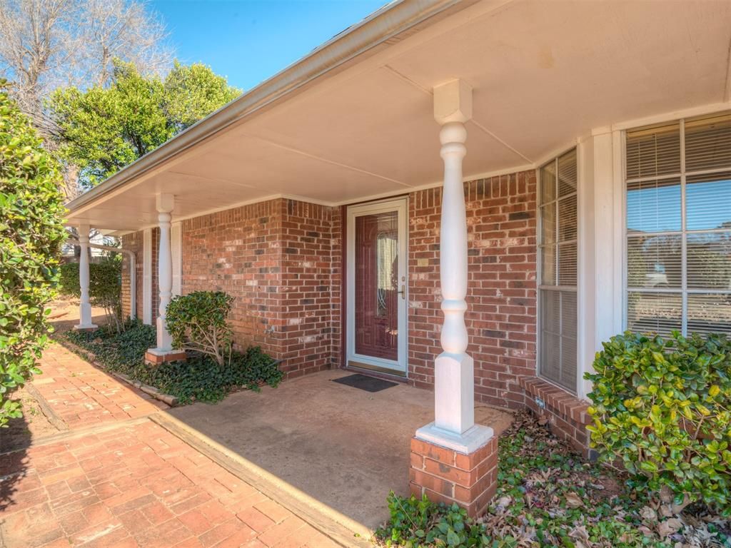 6301 Sunnybridge Court, Oklahoma City, OK 73132