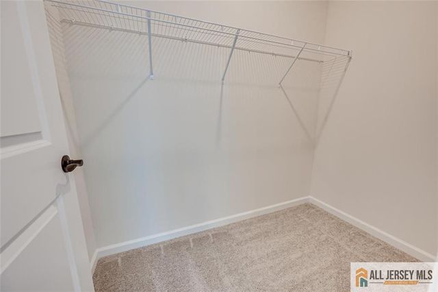 323 Sadie Circle, New Brunswick, NJ 08901