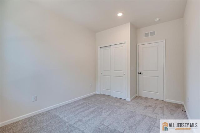 323 Sadie Circle, New Brunswick, NJ 08901