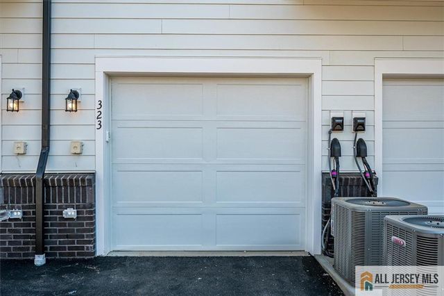 323 Sadie Circle, New Brunswick, NJ 08901