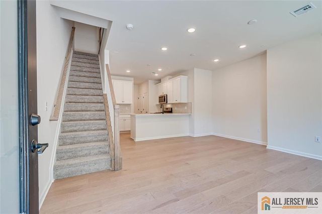 323 Sadie Circle, New Brunswick, NJ 08901