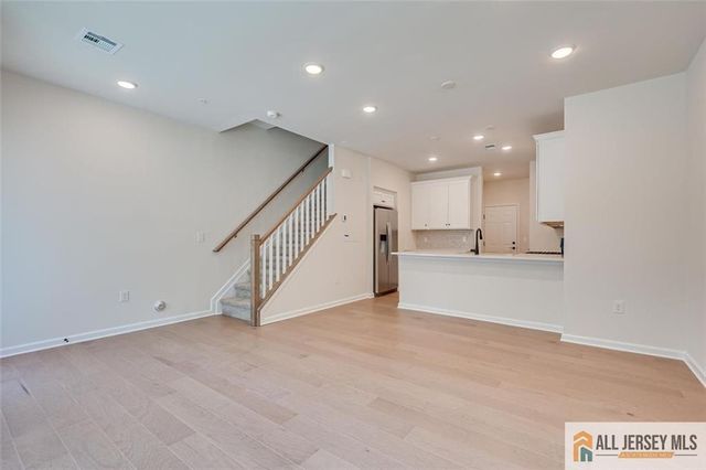 323 Sadie Circle, New Brunswick, NJ 08901