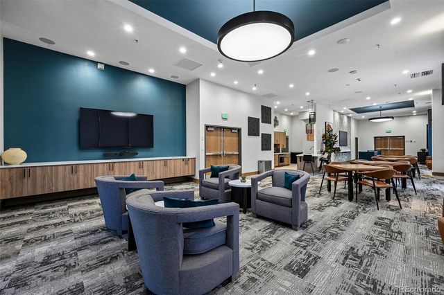 1551 Larimer Street 2006, Denver, CO 80202