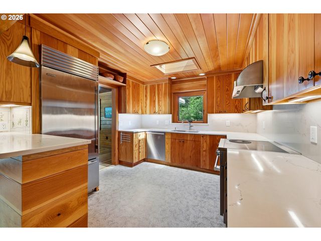 5000 Nw CORNELL Rd, Portland, OR 97210