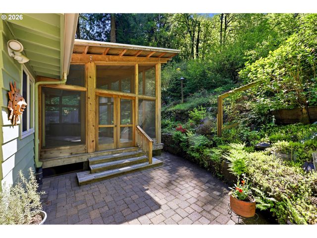 5000 Nw CORNELL Rd, Portland, OR 97210