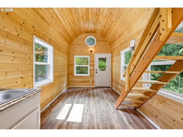 5000 Nw CORNELL Rd, Portland, OR 97210