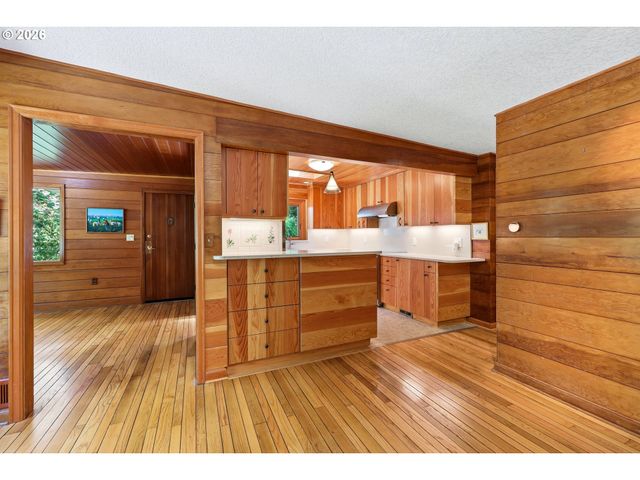 5000 Nw CORNELL Rd, Portland, OR 97210