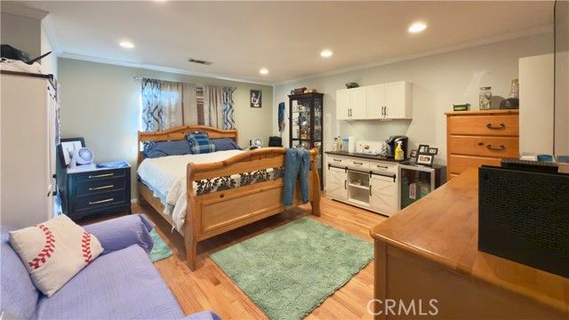 14388 Beaver Street, Sylmar (los Angeles), CA 91342