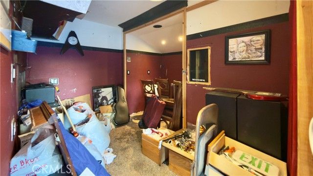 14388 Beaver Street, Sylmar (los Angeles), CA 91342