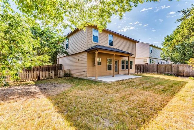 1007 Hometown PKWY, Kyle, TX 78640