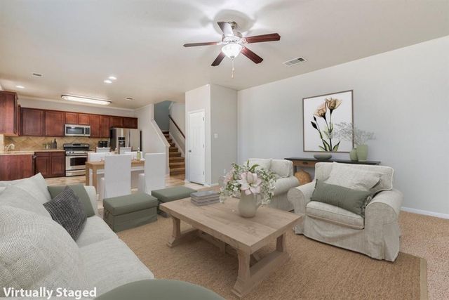 1007 Hometown PKWY, Kyle, TX 78640