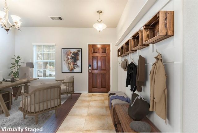 1007 Hometown PKWY, Kyle, TX 78640