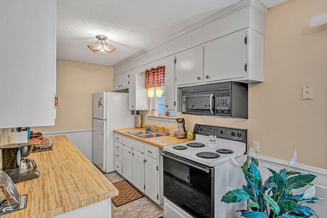 2725 Beaver Brook RD, Salem, VA 24153