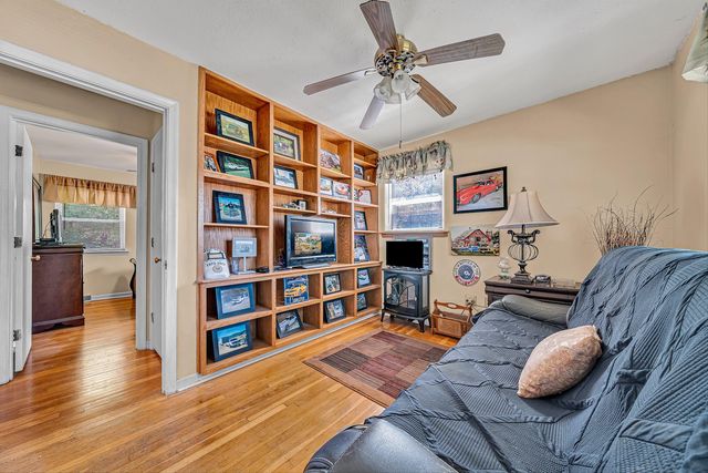 2725 Beaver Brook RD, Salem, VA 24153