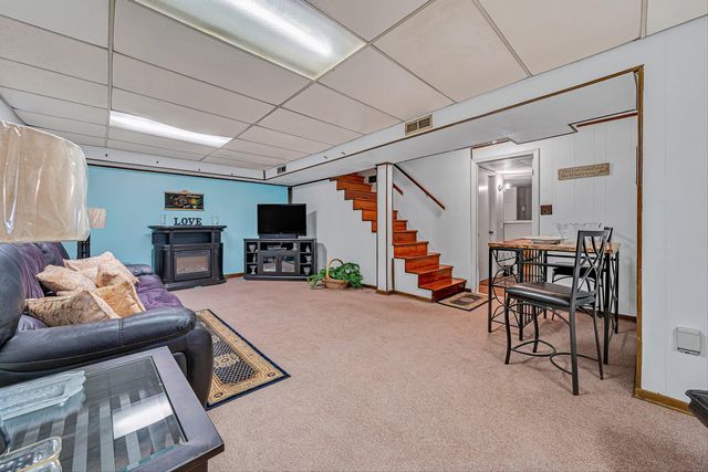 2725 Beaver Brook RD, Salem, VA 24153