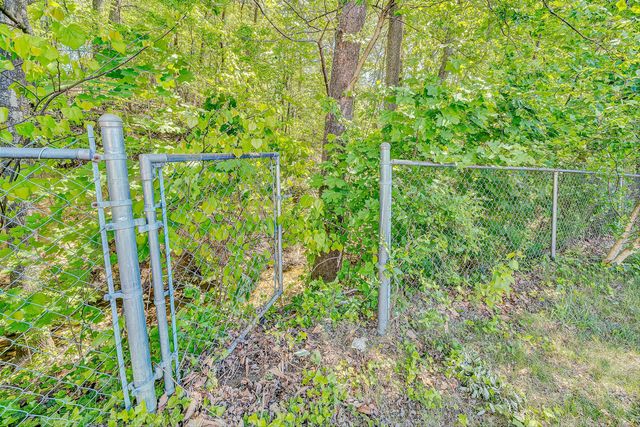 2725 Beaver Brook RD, Salem, VA 24153