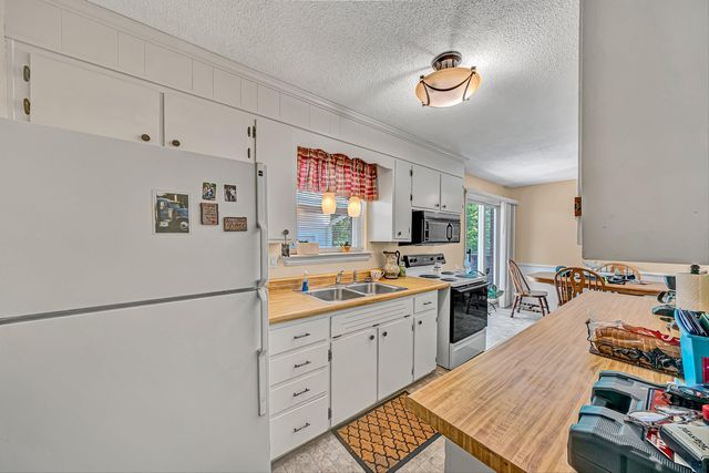 2725 Beaver Brook RD, Salem, VA 24153
