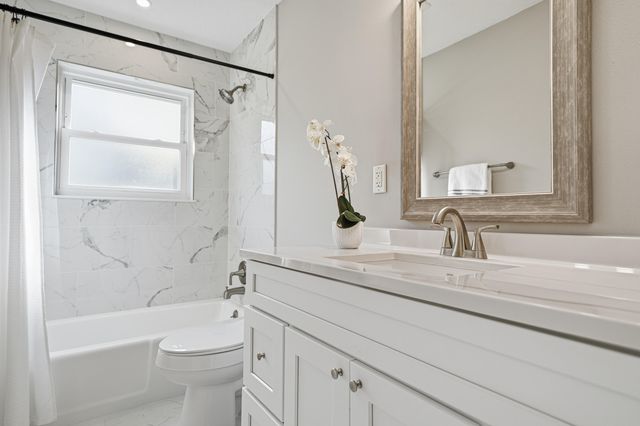 258 NW Briarwood Circle, Fort Walton Beach, FL 32548