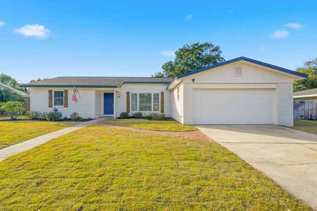 258 NW Briarwood Circle, Fort Walton Beach, FL 32548